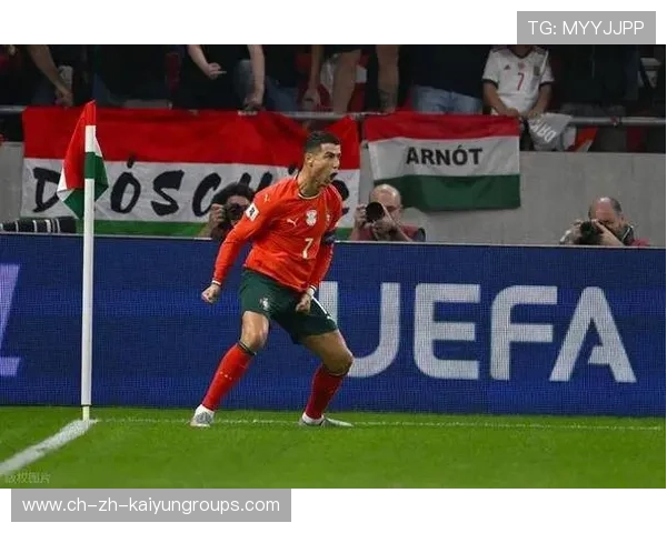 C罗高速带球后爆射，全场高喊他的名字