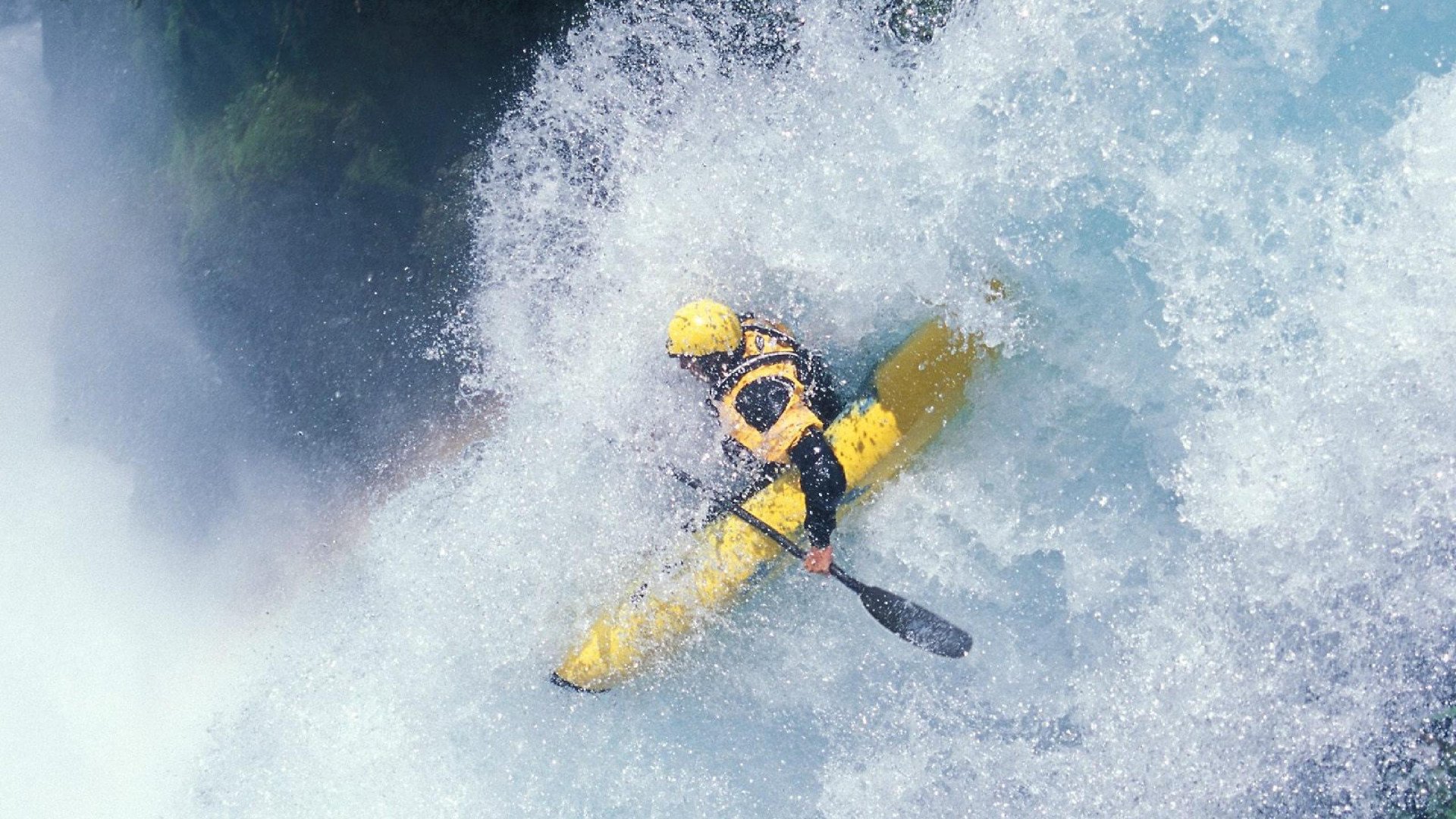 开云体育中国官方网站-五大联赛是否加强控球区内回传决策效率评估,五大联赛比赛用球